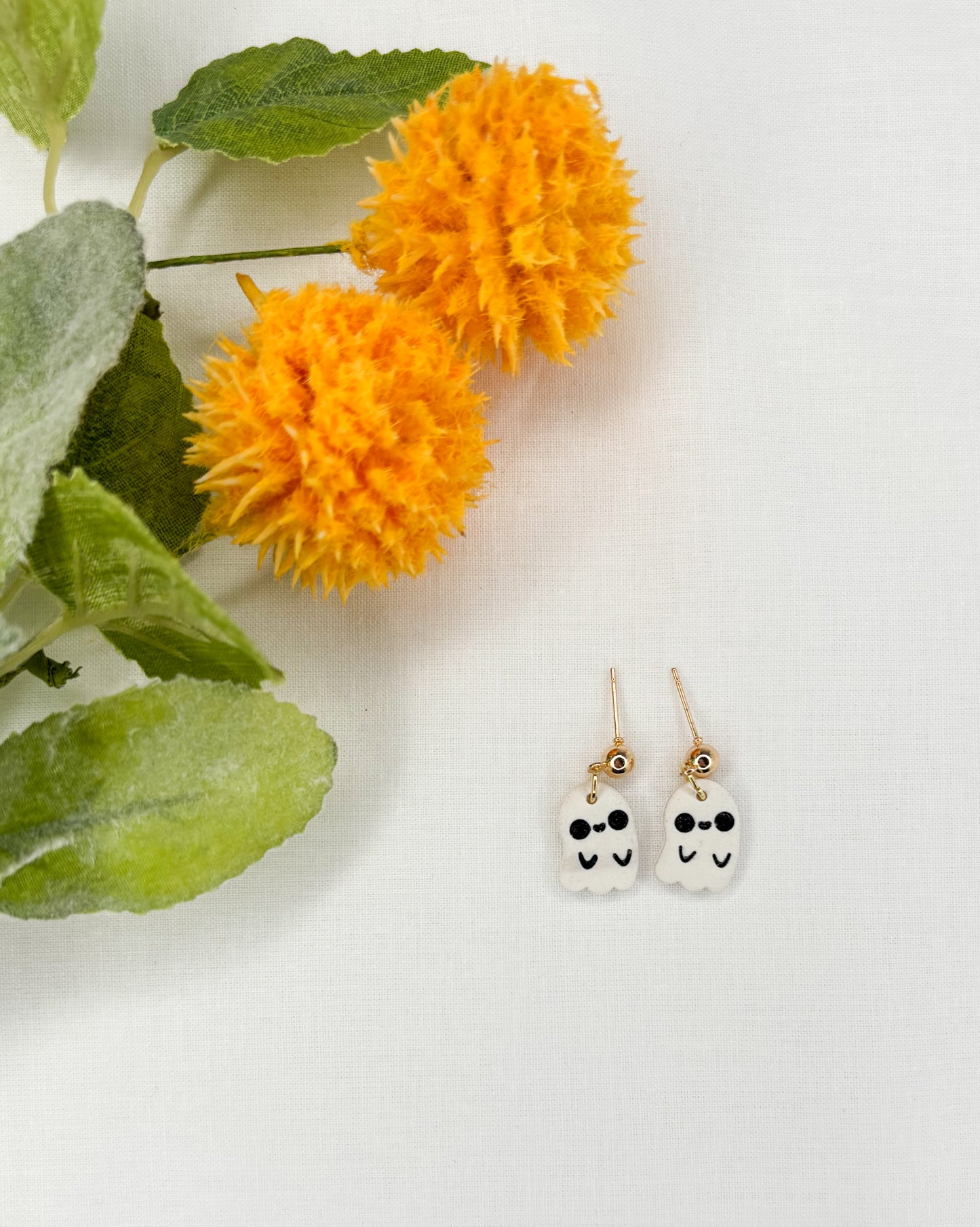 Charming ghosts (Stud or Dangle)