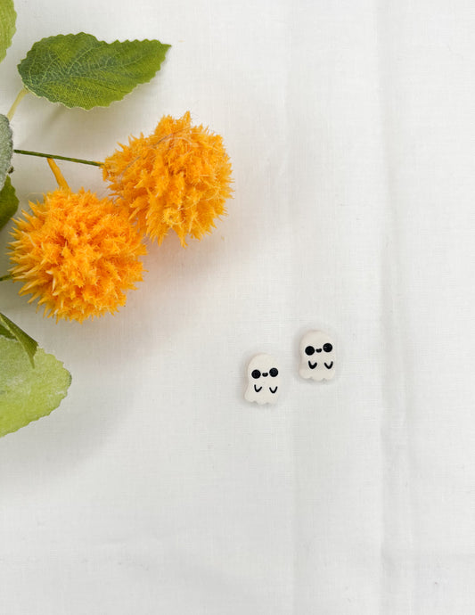 Charming ghosts (Stud or Dangle)