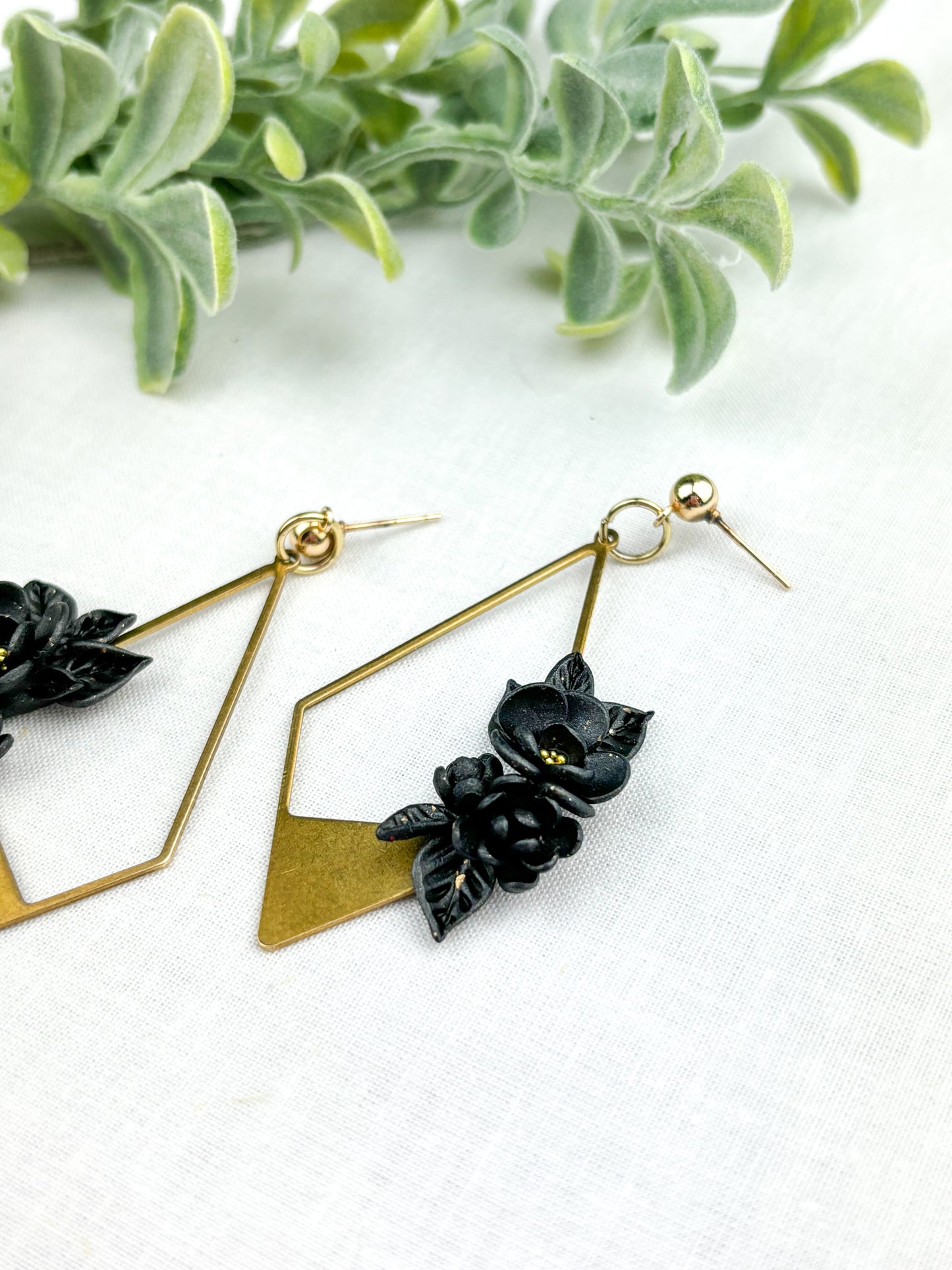 Geometric Black Floral